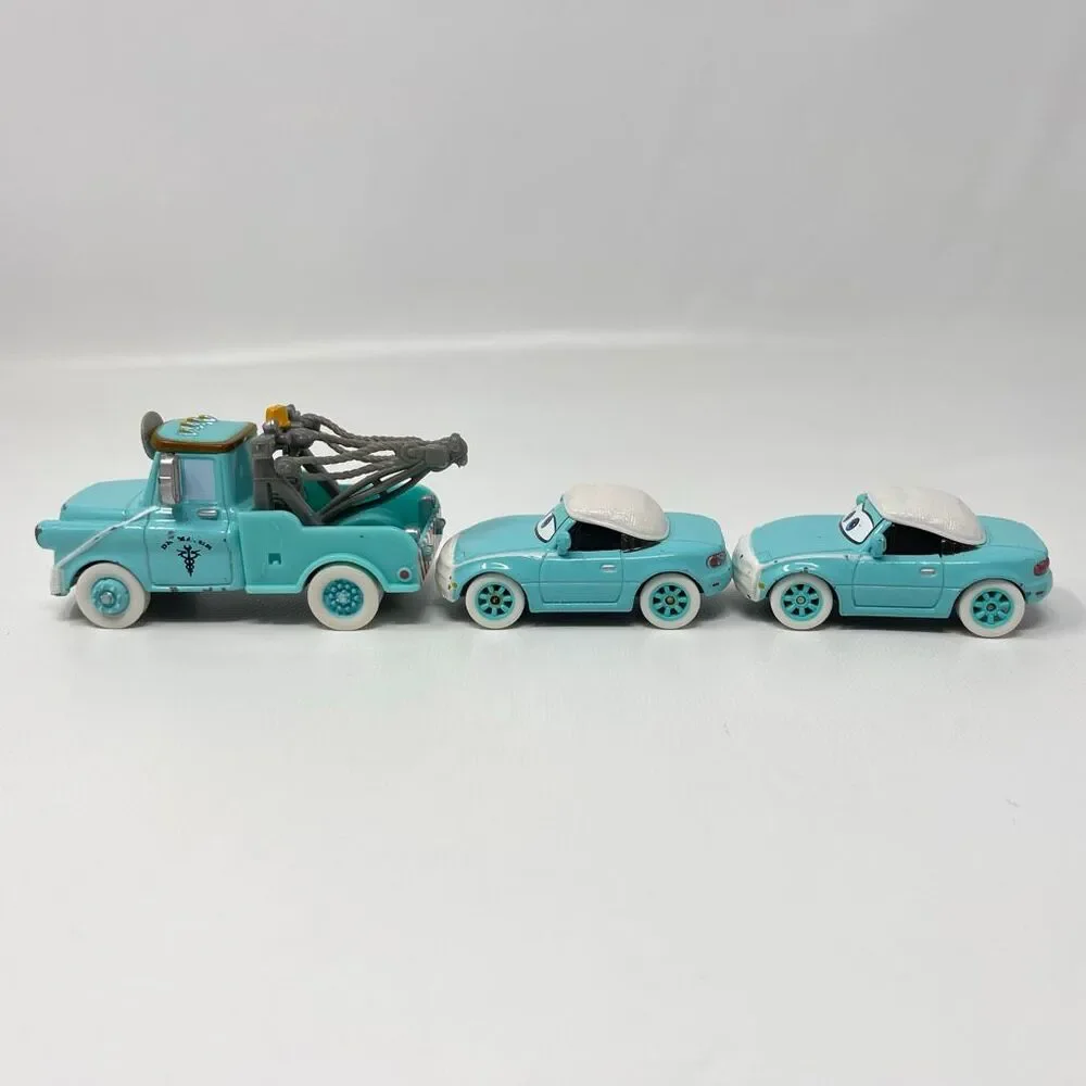 Disney Pixar Cars Toon Rescue Squad Dr. Mater Nurse Mia & Tia 3 Diecast Vehicles